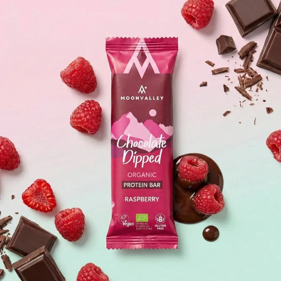 Moonvalley chocolate dipped protein bar raspberry 50 g - Image 2