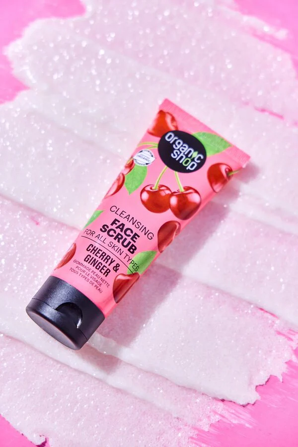 Organic Shop cleansing face scrub cherry & ginger 75 ml - Image 2